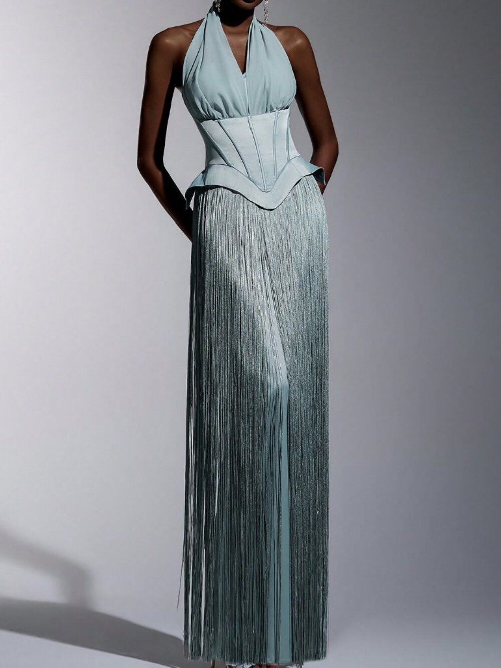 Green Elegant Women's Halter Neck Sleeveless Maxi Dress With Fringe - Picture 6 of 7
